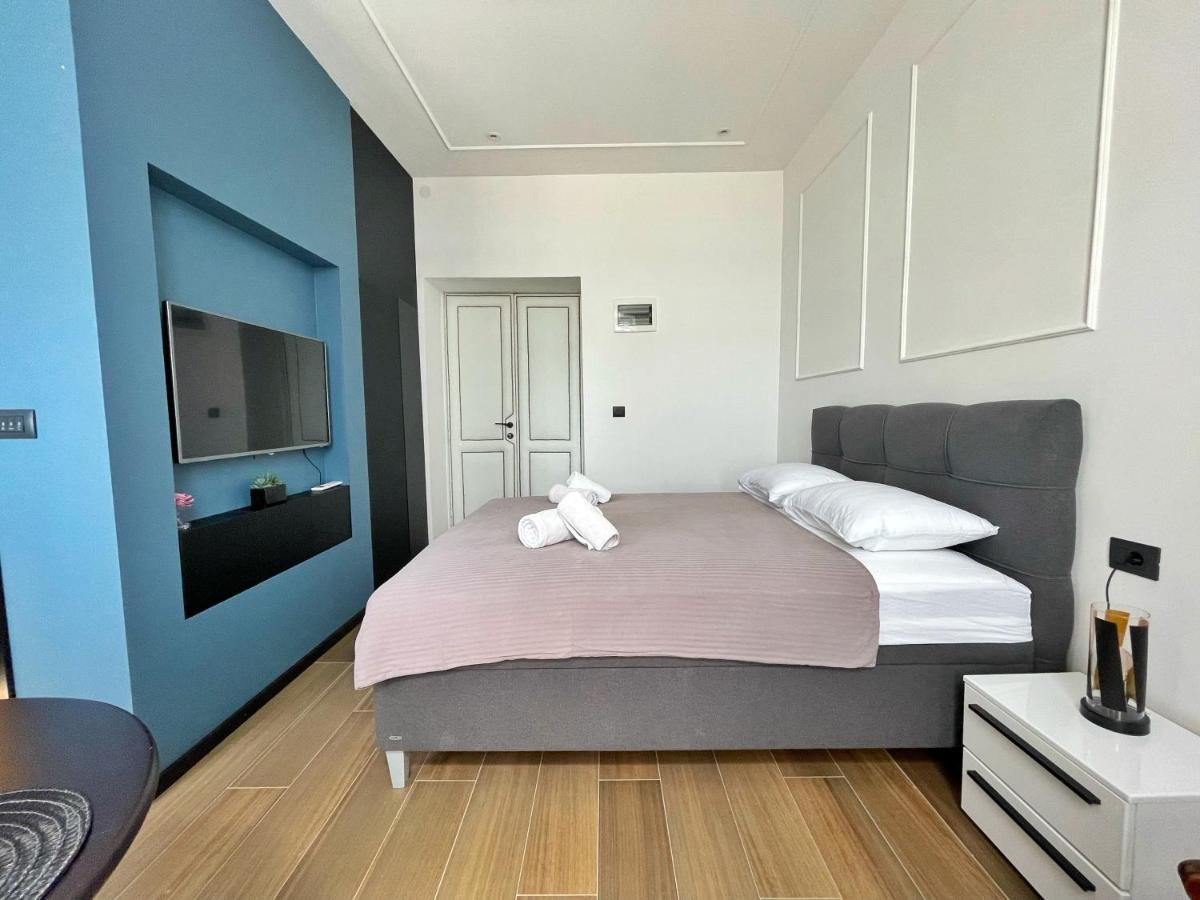 Navis City Apartments Pula Bagian luar foto