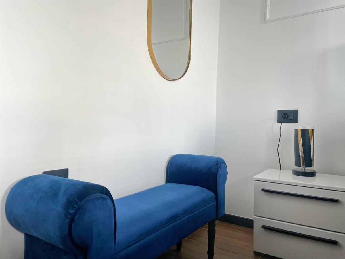 Navis City Apartments Pula Bagian luar foto