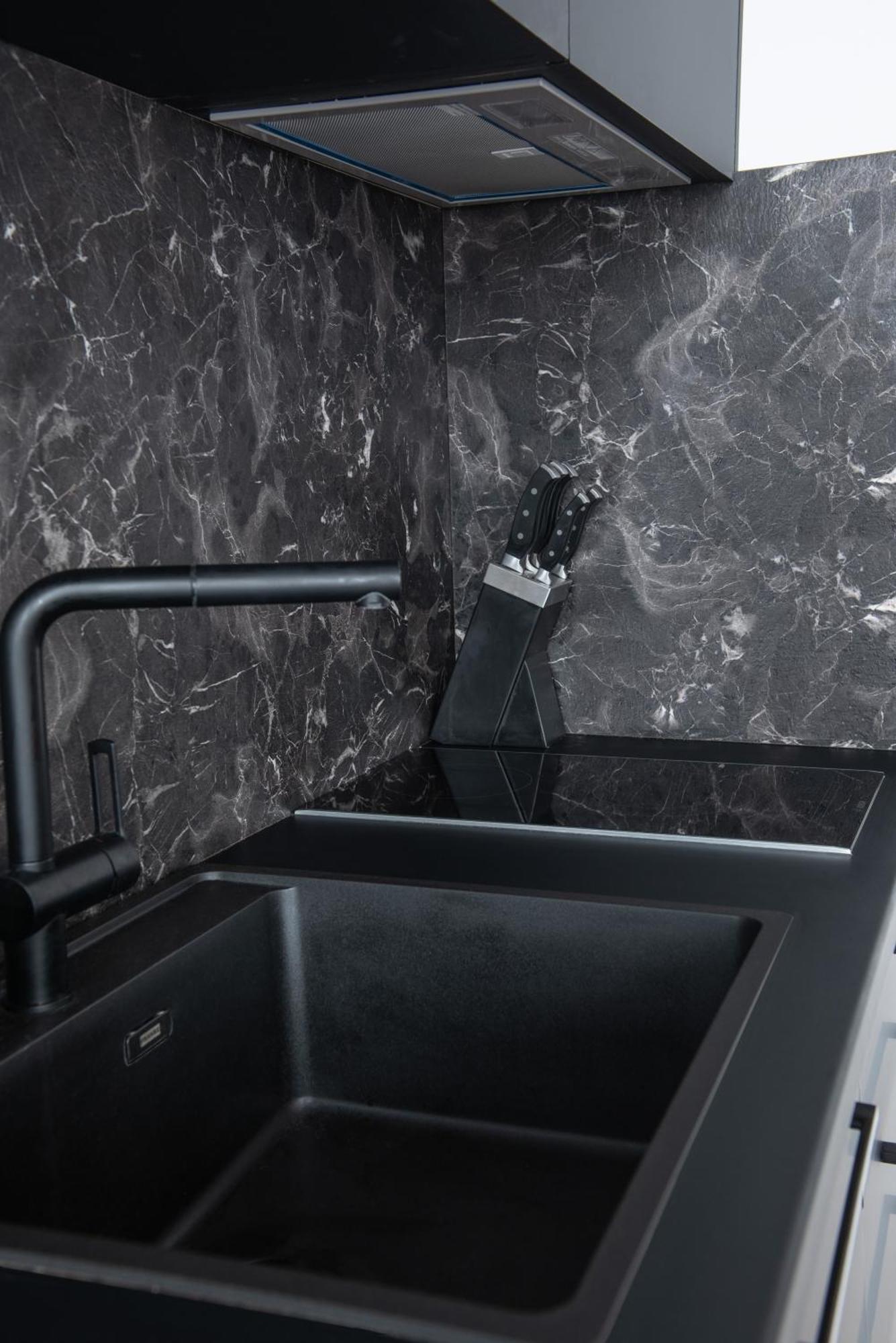 Navis City Apartments Pula Bagian luar foto